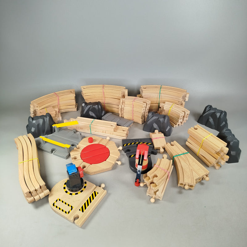 aufbewahrung holzeisenbahn Robustes Holz & Kunststoff: Großes BRIO Holzeisenbahn-Erweiterungsset (72  Teile)