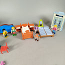 Playmobil Bundle Set von 21 Figuren, Möbel & Tiere