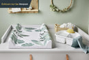 Rotho Babydesign Wickelauflage Keil (50 x 70 cm) - wickelauflage - wickeltischauflage - abwaschbar - wickelmatte - wasserdicht - Motiv Soft Tropical