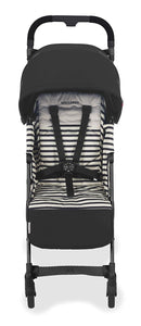 Maclaren Quest Arc leichter kompakter Kinderwagen, Neugeborene bis 25 kg, ausziehbares wasserdichtes Verdeck UPF 50+, Einzelgriff, Liegesitz, Allradfederung, Inklusive Regenhülle, Eisenbahnstreifen