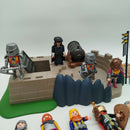 Playmobil Bundle Ritterburg Set von 12 Figuren Burg & Kanone