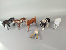 Schleich Figuren-Set von 5 Pferden & 1 Reiter – Cowboy & Tiere