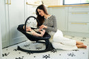 MoMi KENANI ONYX Babywippe für Babys bis 9 kg, mit LED-Display, Fernbedienung & Bluetooth für Smartphone, Batterie- oder Stromanschluss, mit 5-Punkt-Sicherheitsgurt, Bügel und Spielzeug