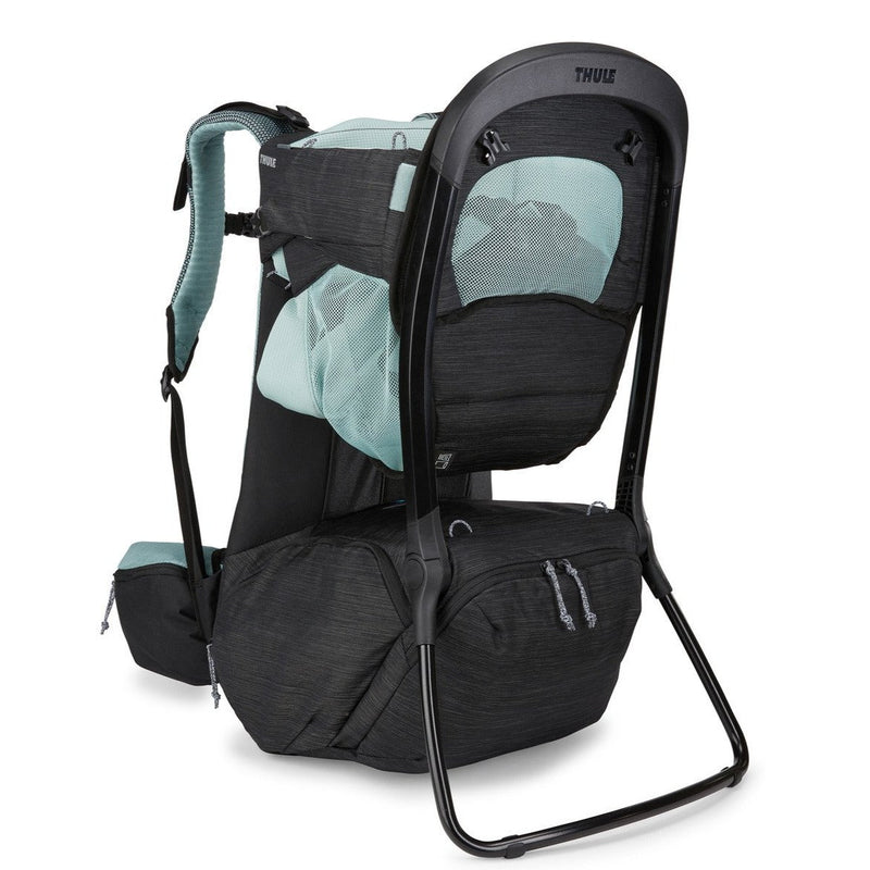 Thule Sapling child carrier including rain cover