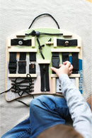 small foot Motorikbrett Verschlüsse und Befestigung, vielseitiger Spiel- und Motorikspaß für Kinder ab 3 Jahren, 12391