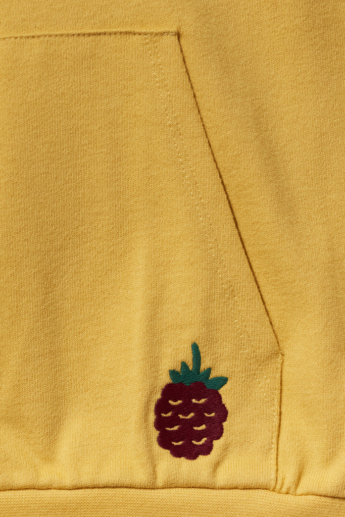 Lenzi Hoody in senfgelb mit kleiner Brombeer Stickerei 86/92, 98/104, 110/116, 122/128, 158/164
