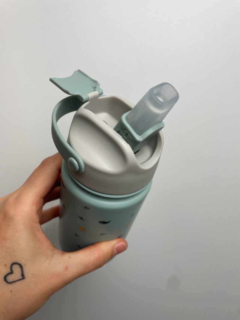 Isolierte Origami Kinderflasche aus Edelstahl