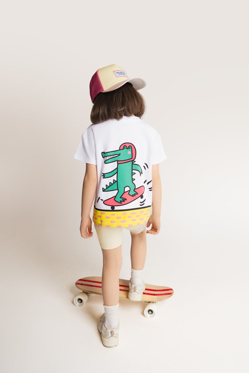 T-Shirt aus Baumwolle mit Print: Krokodil auf Skateboard