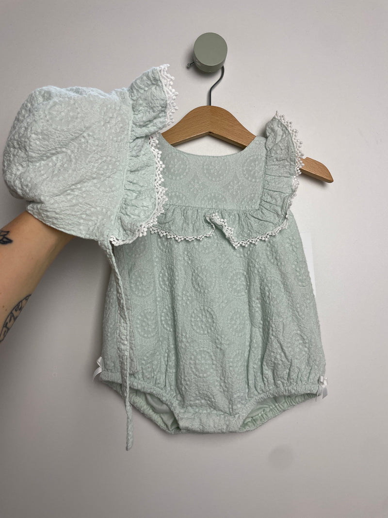 Spieler & Sonnenhut • 68 • catherine malandrino