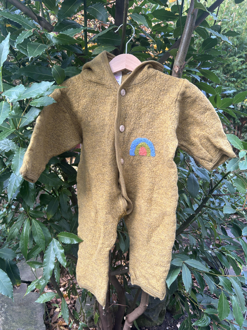 Ettmoln Wollanzug mit Gefilzte Regenbogen 74 | 09m