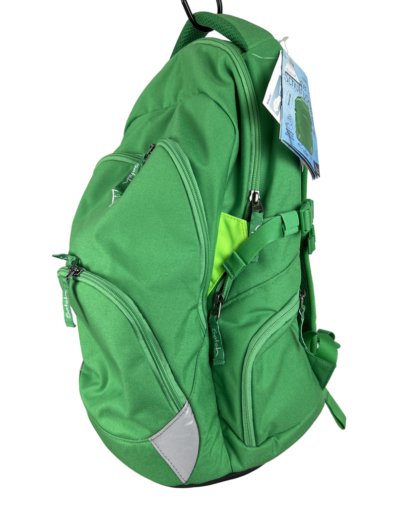 Satch Air school backpack (not adjustable in size)