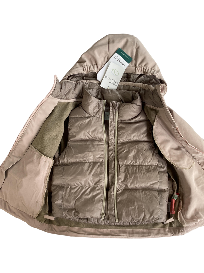 Mini a Ture SEASON: M22.3 DESS: BONDED SOFTSHELL 778 STYLE: ADYAN WINTER SOFTSHELL JACKET, MK223 COL: CLOUDY ROSE 3270 98 | 3yrs