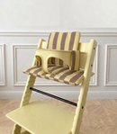 St. Tropez gestreiftes Kissen-Set, wasserdicht, kompatibel mit dem Stokke Tripp Trapp Hochstuhl – braun/gelb