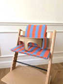 St. Tropez gestreiftes Kissen-Set, wasserdicht, kompatibel mit dem Stokke Tripp Trapp Hochstuhl – Orange/Blau