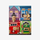 Holzbrett mit Schlössern und Riegeln