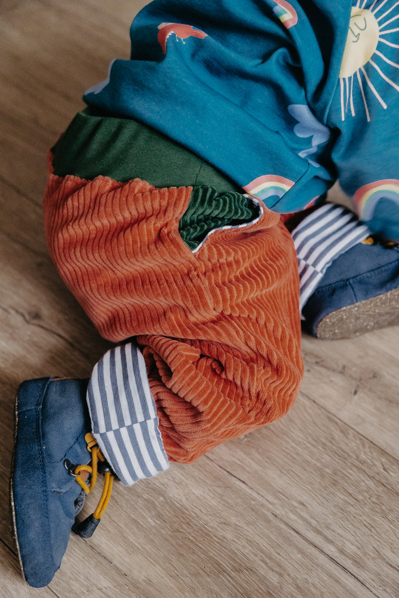 Oktopulli Mitwachshose Ino | Bio-Cordnicki | Orange Grün 116-128