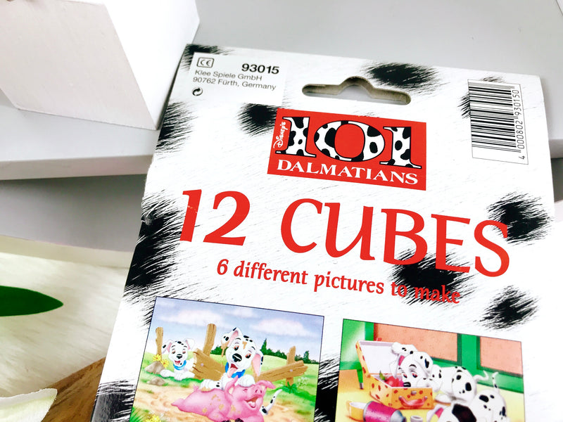 12 picture cubes "101 Dalmatians", wood