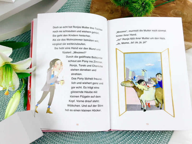 book "Ronja and the Magic Pony"