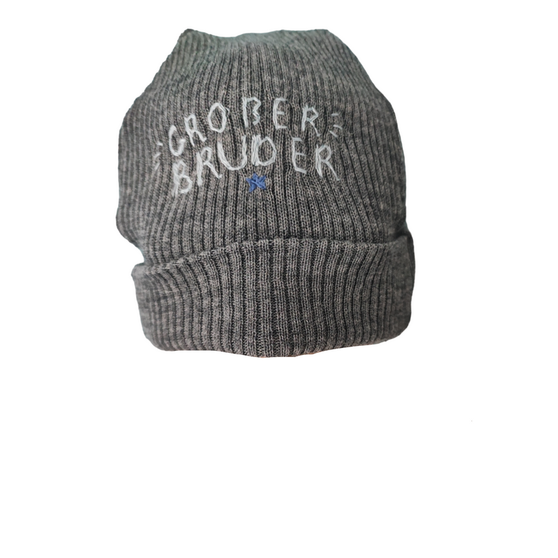 Beanie Bio Merino schiefer handbestickt