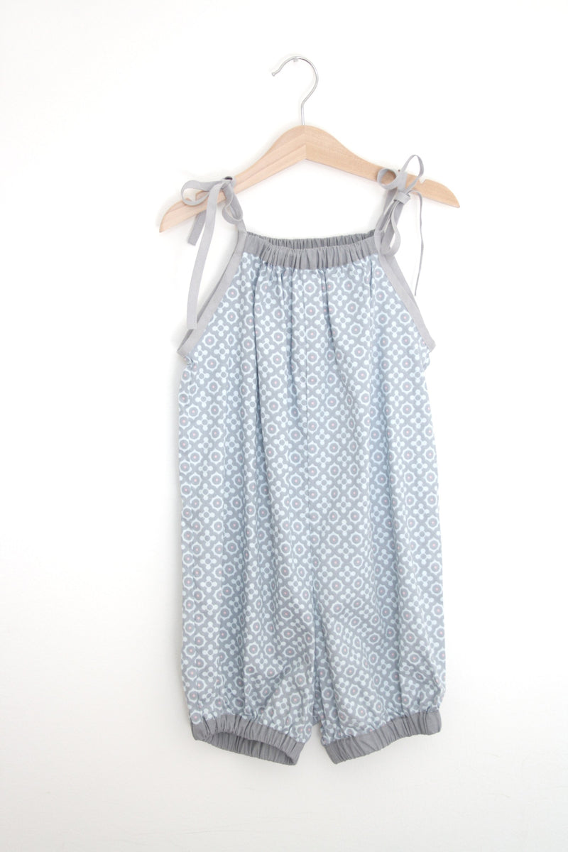Robe of feathers 50s Playsuit- blue pattern
