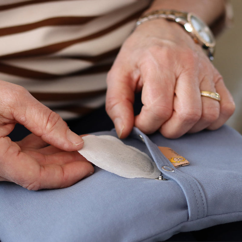 Löwenkind Kissen-Set für erhohlsame Nächte