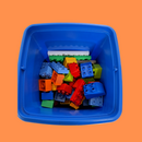 Lego Eimer mit unsortierten Legosteinen