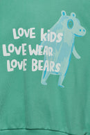 Lenzi Hoody in mattgrün mit dem LOVE KIDS, LOVE WEAR, LOVE BEARS Print für Kinder