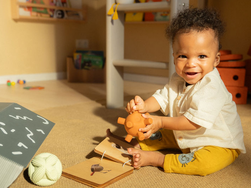 Mouse toy box • from 3 months+