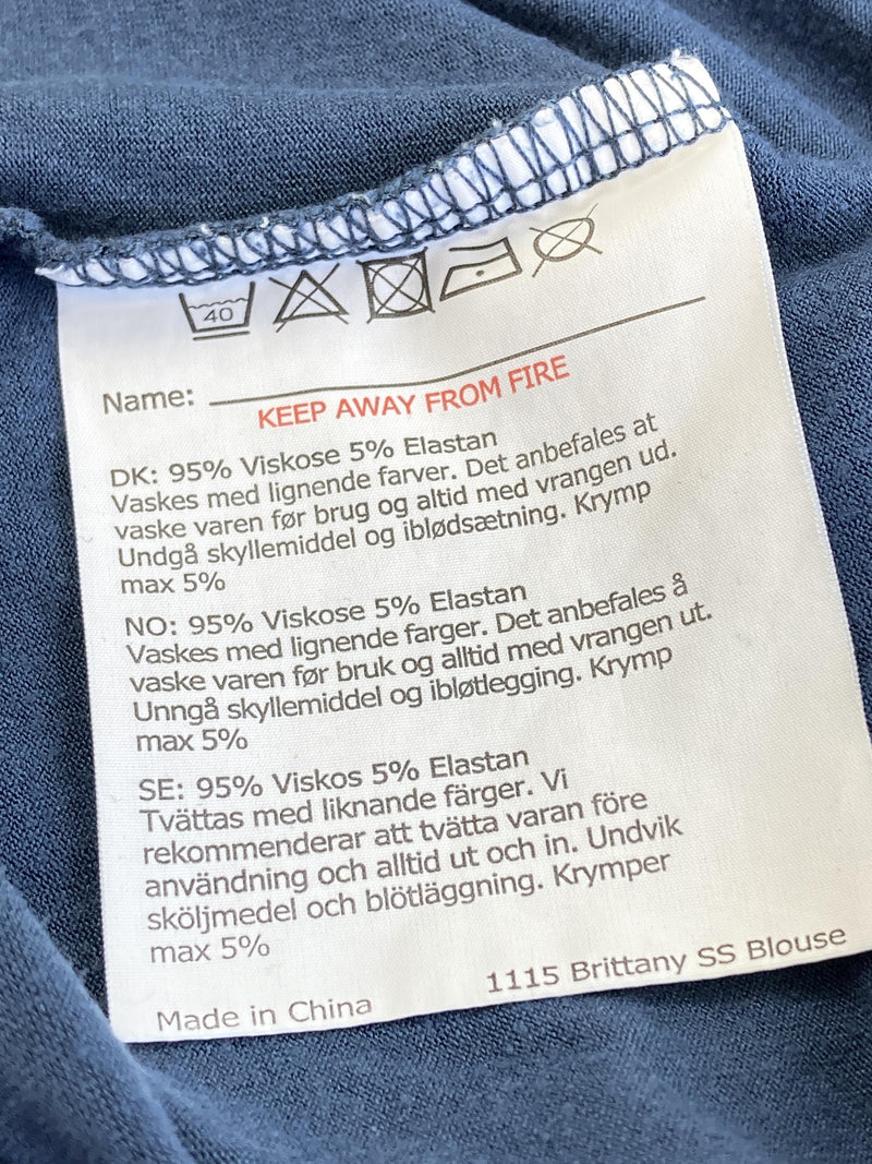 Pomp de luxe Tshirt 134 | 9yrs