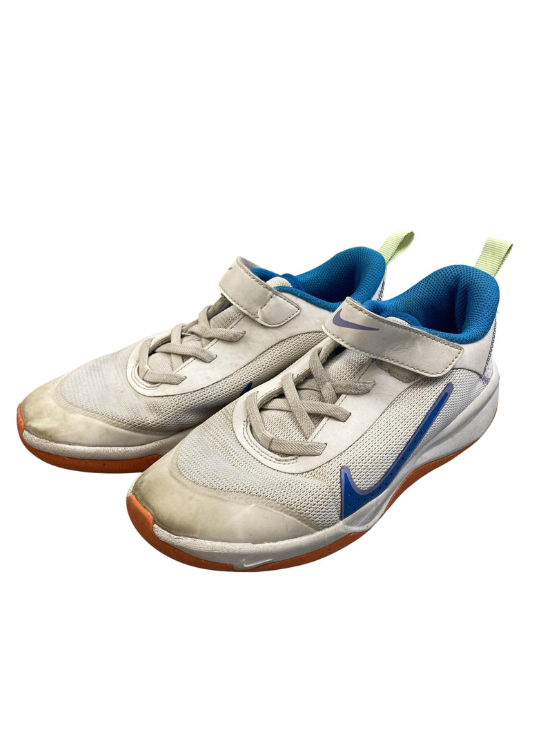 Nike Turnschuh helle Sohle 34 Schuhgröße