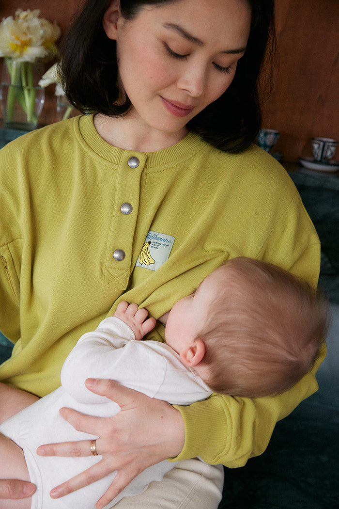 fr:Audrey mesure 1m58 et porte une taille M, en:Audrey is 1m58 and wears a size M, de:Amy ist 1.58m und trägt Größe M