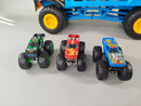Hot Wheels Monster Trucks Set – Transporter mit 3 Trucks