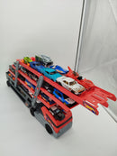 Hot Wheels Modellautos Set – Autotransporter & 44 Fahrzeuge