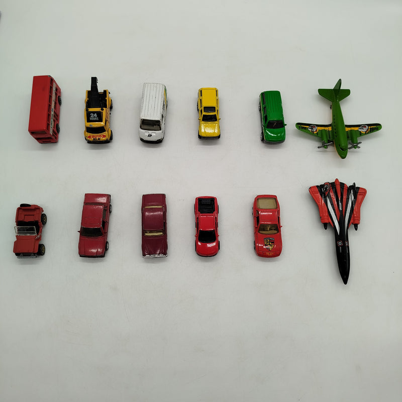 Bundle Matchbox Set von 12 Fahrzeugen & Flugzeugen