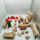 BRIO Bundle Thomas & Friends Holzeisenbahn Schienen & Loks