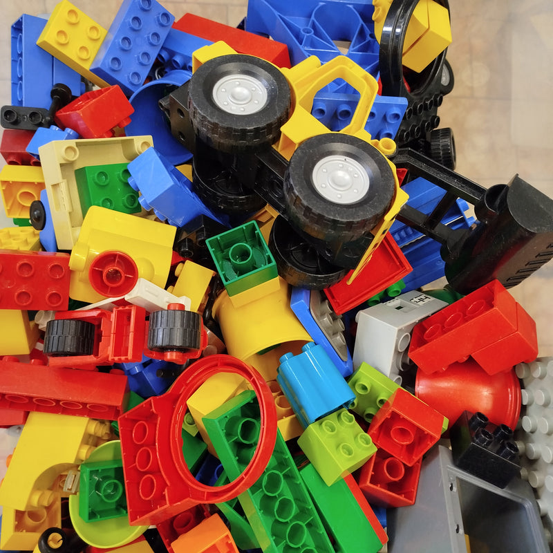 Lego Duplo Konvolut - 7,5 kg gemischte Bausteine und Fahrzeuge