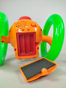 Bright Starts Nachziehtier Affe mit Soundfunktion – Babyspielzeug Set