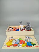 Goki Holzspielzeug-Set – Mäuse mit Kleidung in Holzbox, OVP