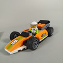 LEGO City 60322 Rennwagen – mit Figuren & Zubehör, neuwertig