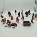 Schleich Bundle Pferdehof Fohlen & Kiste