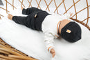 Babyhose & Mütze für Neugeborene 50/56 aus 100 % geretteter Merinowolle in Dunkelgrau Anthrazit - Jawoll Baby