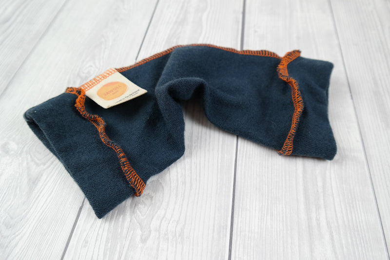 Tragestulpen Beinstulpen Babylegs Dunkelblau Upcycling aus Wolle natürlicher Sonnenschutz im Sommer für Babys und Kleinkinder in der Trage