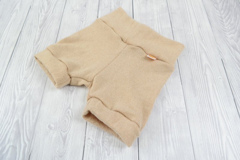 Wolle-Seide Kurze Hose Shorts für Babys Upcycling aus Pullover Größe 62/68 - Jawoll Baby