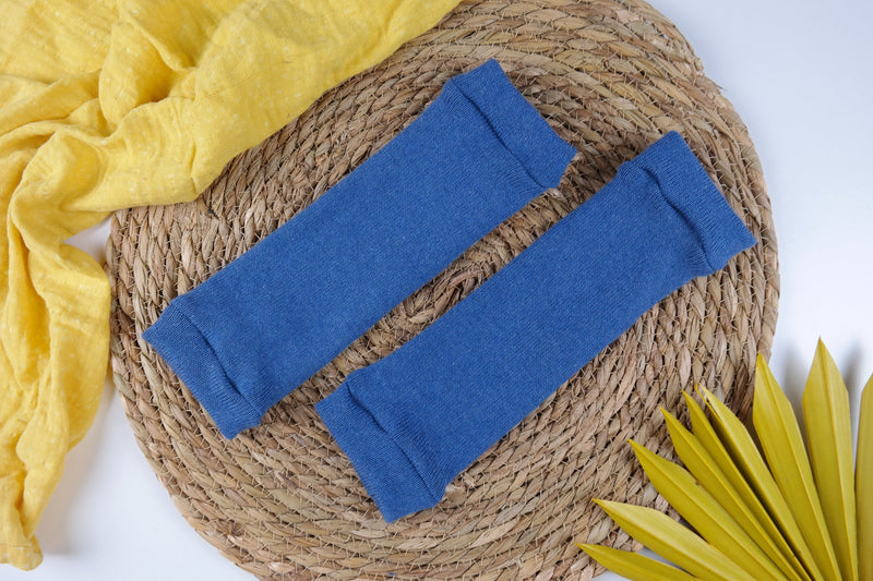 Baby-Stulpen 6-12M aus Kaschmir & Seide Upcycling Tragestulpen Beinstulpen Babylegs für Babys und Kleinkinder in Blau