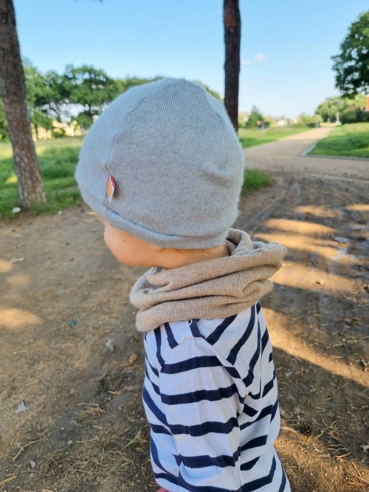 Mütze Beanie für Kleinkinder KU 52-55 aus Upcycling Wolle in Blau Orange gestreift