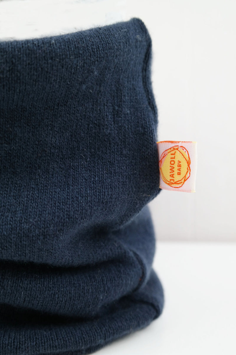 Loop für Babys aus Upcycling Merinowolle in Dunkelblau - Jawoll Baby