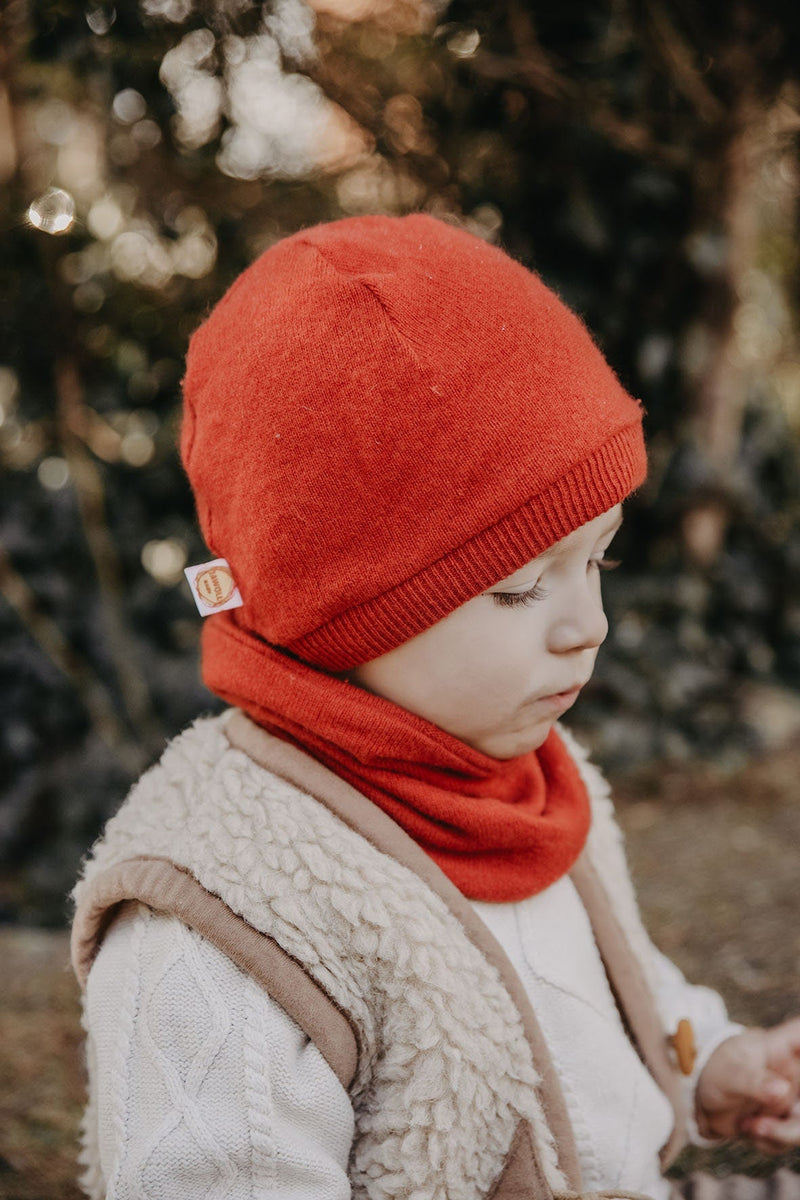 Set hat and loop made of upcycled wool &amp; cashmere for babies and toddlers KU 46-48 cm in red