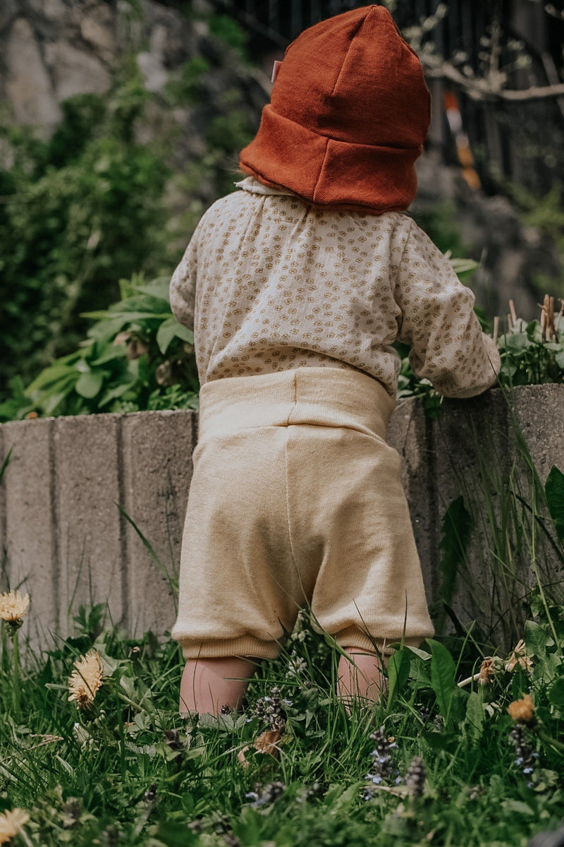 Kurze Hose Shorts für Babys 62/68 aus 100 % Upcycling Wolle in Dunkelblau