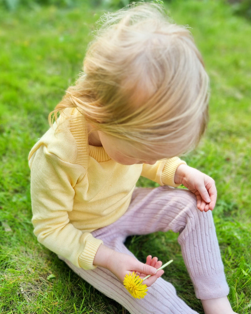 Pullover für Babys 74/80 aus Upcycling-Kaschmir in Pink mit Mini-Makel