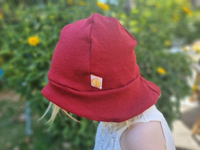 Sun hat baby toddler various sizes with neck protection made of 100% upcycled wool in wine red